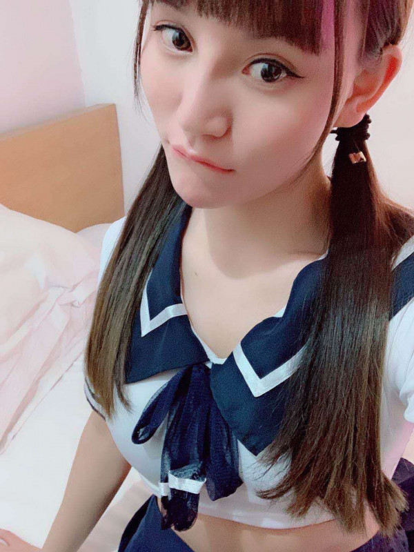 可以换装的妹子